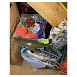 GROUP OF GIFT BAGS BOWS AND WREATH