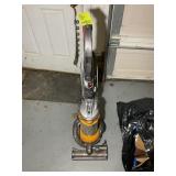 DYSON DC-25 BALL VACUUM