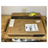 CUISINEL PRESEASONED 12 IN CAST IRON SKILLET, NIB