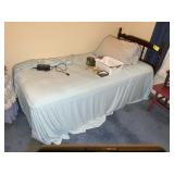 TWIN SIZE WOODEN HEAD BOARD WITH METAL FRAME