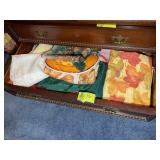 DRAWER WITH TABLE CLOTHS AND PLACE MATS, ETC