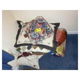 GROUP OF QUILTS AND BLANKETS