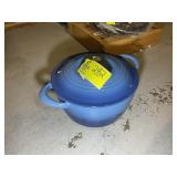6.5 QT CAST IRON ENAMEL POT WITH LID