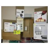 GROUP OF ASSORTED ORGANIZERS, SOAP DISPENSER, MASO