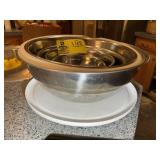 GROUP OF METAL MIXING BOWLS