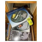 GROUP WITH CRYSTAL SERVING TRAYS AND ROUND MARBLE