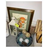 GROUP OF DECORATIVE ITEMS, CENTER PIECE BOWL, LARG