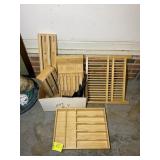 GROUP OF BAMBOO TYPE ORGANIZERS AND DRYING RACK