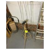 SPRINKLER AND TOMATO CAGES
