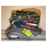 GROUP OF BLANKETS AND THROWS