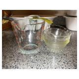 GROUP OF PYREX BOWLS AND MEASURING CUP