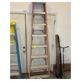 LOUISVILLE 8 FT FIBERGLASS STEP LADDER