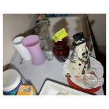 DECORATIVE ITEMS, VASES, CHRISTMAS PLATE AND SNOWM