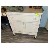 WOODEN VINTAGE 1 DRAWER TWO DOOR CABINET, 32IN X 2