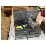 A MACDONALD AM/FM STEREO RECEIVER 8 TRACK CASSETTE