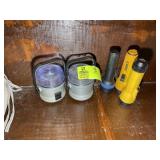GROUP OF FLASHLIGHTS AND BATTERY POWERED LANTERNS
