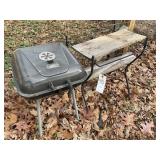 CHARCOAL GRILL AND METAL RACK