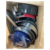 GROUP OF MISC POTS AND PANS