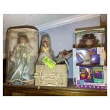 TOP SHELF WITH ASSORTED DOLLS, TIGGER COLLECTIBLES