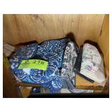 GROUP OF MENS AND WOMENS PURSES AND WALLETS