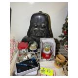 GROUP OF STAR WARS MEMORABILIA SNOW GLOBES, CUPS,