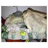 GROUP OF QUILTS AND BLANKETS