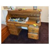 SEVEN DRAWER ROLL TOP DESK DAMAGE TO TOP RIGHT DRA