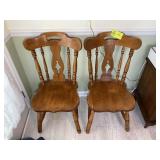 PAIR OF WOODEN DINING CHAIRS