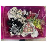 TWO TOTES OF MISCELLANEOUS CHRISTMAS DECOR WREATH
