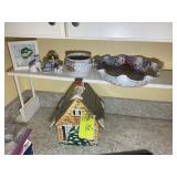 GROUP INCLUDING COOKIE JAR CAT FIGURINES CERAMIC B