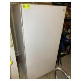 KENMORE UPRIGHT FREEZER MODEL KLFU918AWD0