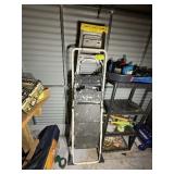 WARNER 6 FT ALUMINUM STEP LADDER AND 3 FT FOLDING