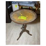 SMALL DECORATIVE SIDE TABLE APPROXIMATELY 14 AND 1
