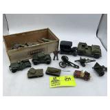 GROUP OF MILITARY THEMED PLASTIC AND METAL TOYS IN