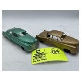 PAIR OF STRUCTO 01 METAL TOY CARS GOLD AND GREEN