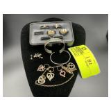 GROUP OF MISC RINGS, EARRINGS, AND BRACELETS WITH