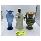 GROUP INCLUDING GREEN FLORAL VASE BLUE GLASS VASE