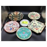 GROUP OF DECORATIVE PLATES AND BOWLS APPEAR TO BE