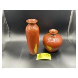 PAIR OF VINTAGE DECORATIVE CHINESE MOTTLED RED BRO