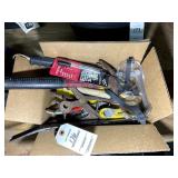 BOX CONTAINING MISC HAND TOOLS, HAMMER, GOGGLES, L