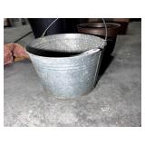 GROUP INCLUDING GALVANIZED BUCKET PLASTIC PLANNING