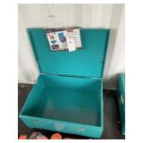 Metal Flat Pack Tool box empty. Approx 20inx27inx9