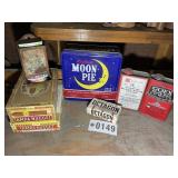 GROUP OF VINTAGE ITEMS CIGAR BOXES MATCHBOX HOLDER