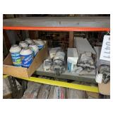 SHELF WITH RECEIVER DRYERS AND LEAK DETECTOR