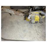 VINTAGE MCCULLOCH CHAIN SAW, HOLE IN BOTTOM, SEE P