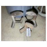 GROUP OF VINTAGE CAST IRON COBBLER SHOE MOLDS
