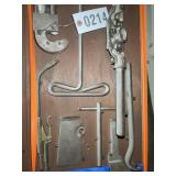 GROUP OF VINTAGE TOOLS, PIPE CUTTER, TORCH, PRY BA