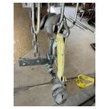 GROUP OF MISCELLANEOUS ITEMS COME ALONG CHAIN HOOK