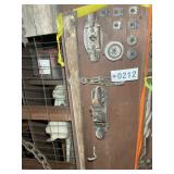 GROUP INCLUDING VINTAGE NAIL PULLER, WOOD PLANE AN