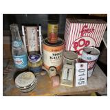 GROUP OF VINTAGE DECORATIVE ITEMS BEER CAN, SMALL